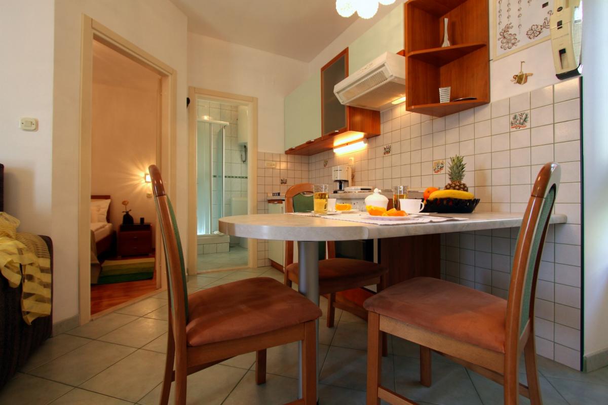 apartment, appartamento, apartman, appartement